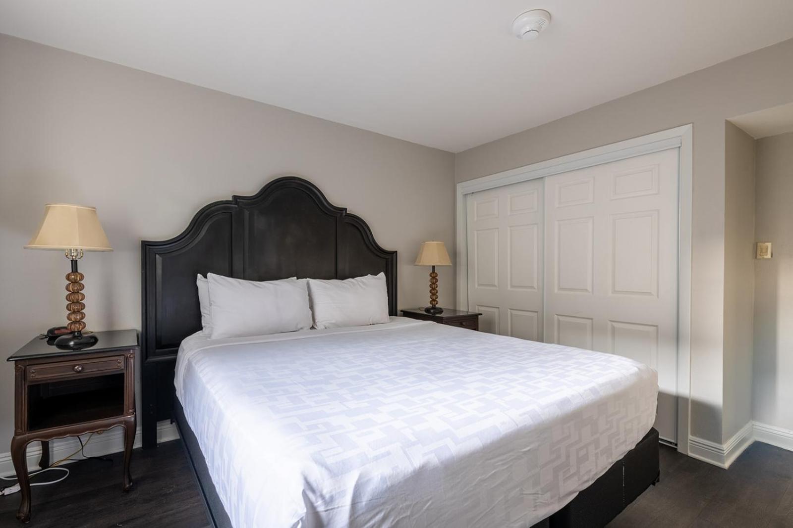 French Quarter Suites Hotel นิวออร์ลีนส์ ภายนอก รูปภาพ